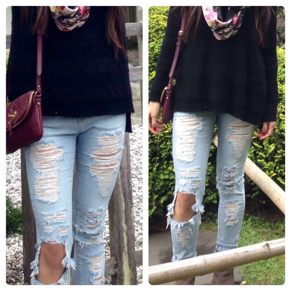 LF low rise light wash destroyed skinny jeans